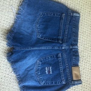 Authentic Tommy Hilfiger Jean shorts!